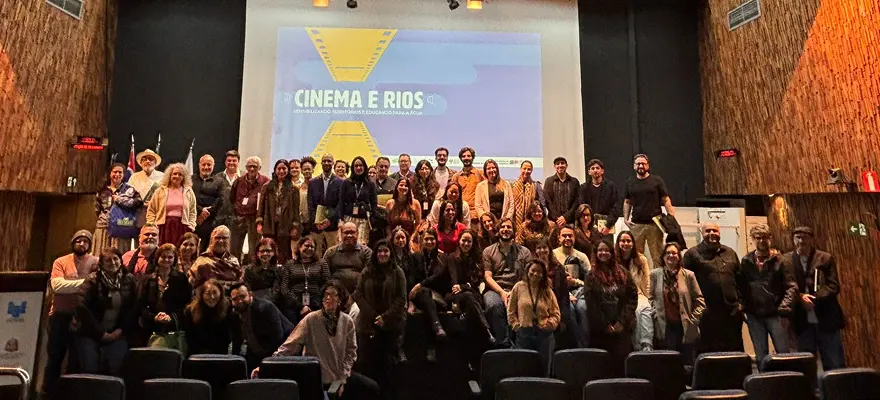 Evento de encerramento do documentário Águas do Ribeira na SEMIL