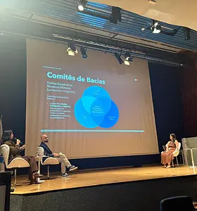 Evento de encerramento do documentário Águas do Ribeira na SEMIL