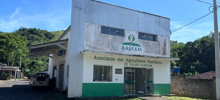 Fachada do prédio, sede da Associação dos Agricultores Familiares de Cajati